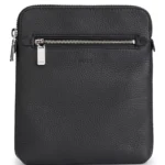 Envelope bag in Italian leather with embossed logo