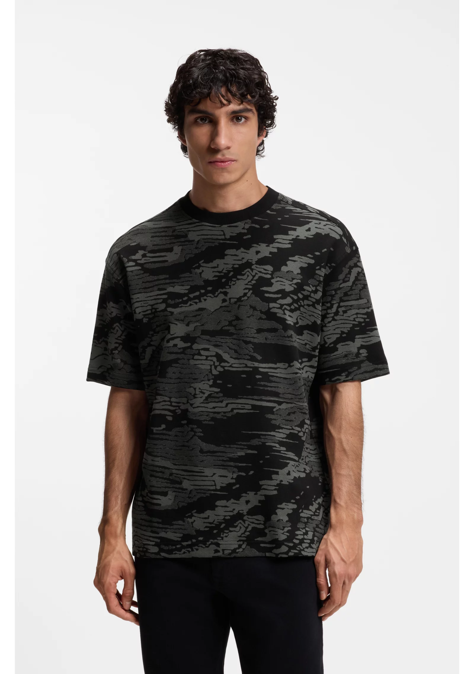 hbeu50553159_001_350 Cotton T-shirt with camouflage jacquard - Image 1