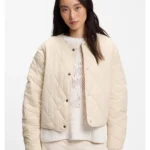 Water-repellent jacket with diamond quilting