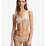 Two-tone bra with adjustable straps