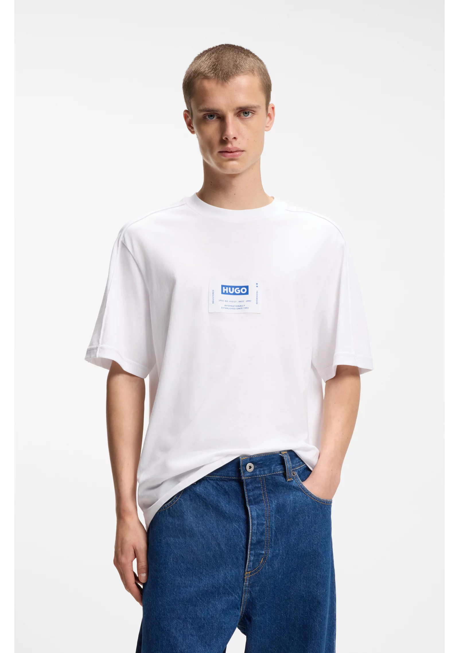 hbeu50557813_100_350 Cotton-jersey T-shirt with workwear logo label - Image 1