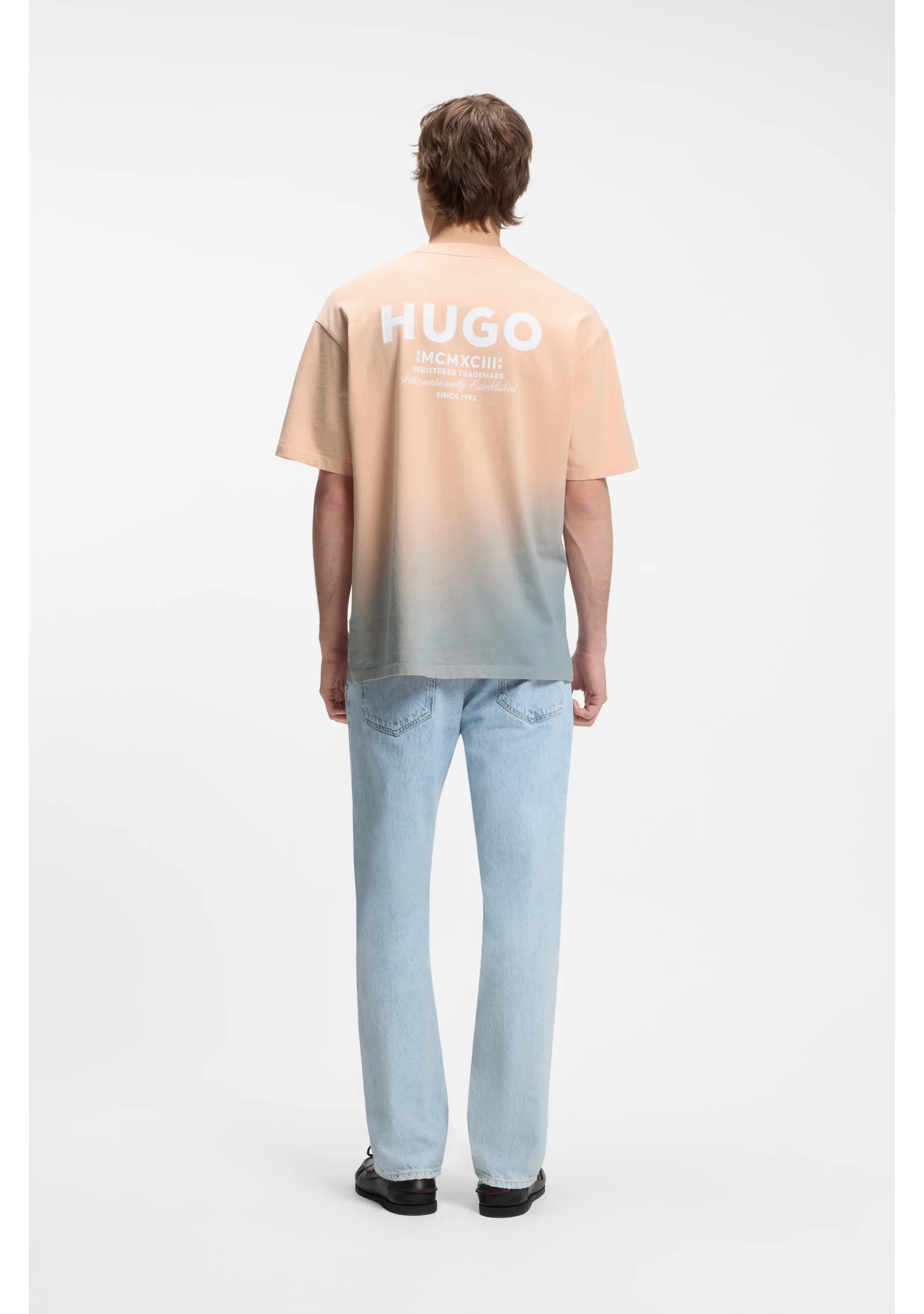 hbeu50560732_836_360 Dip-dyed logo T-shirt in cotton jersey - Image 1