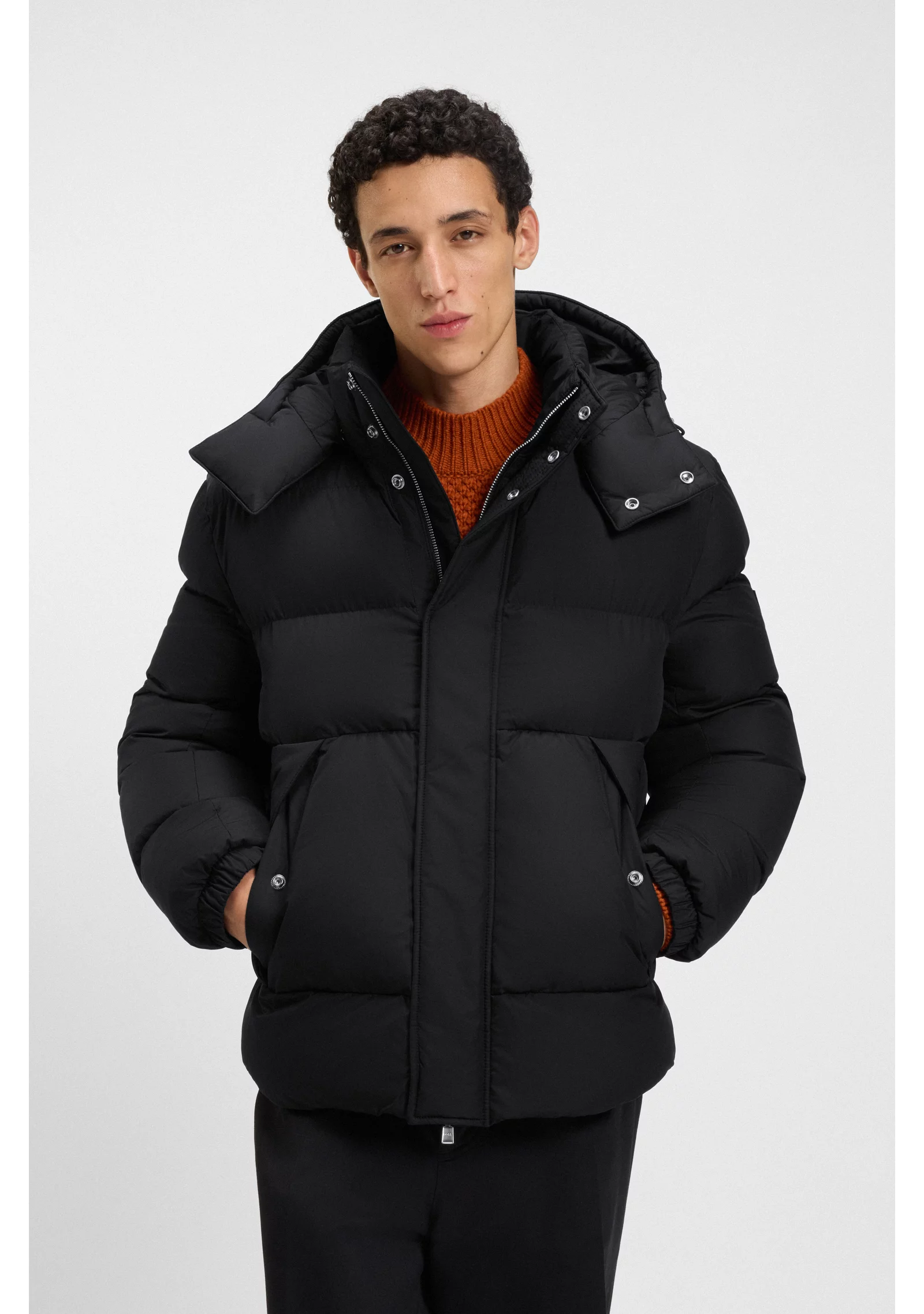 hbeu50551599_001_350 Water-repellent jacket with logo badge - Image 1