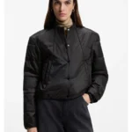 Packable jacket in lustrous water-repellent fabric