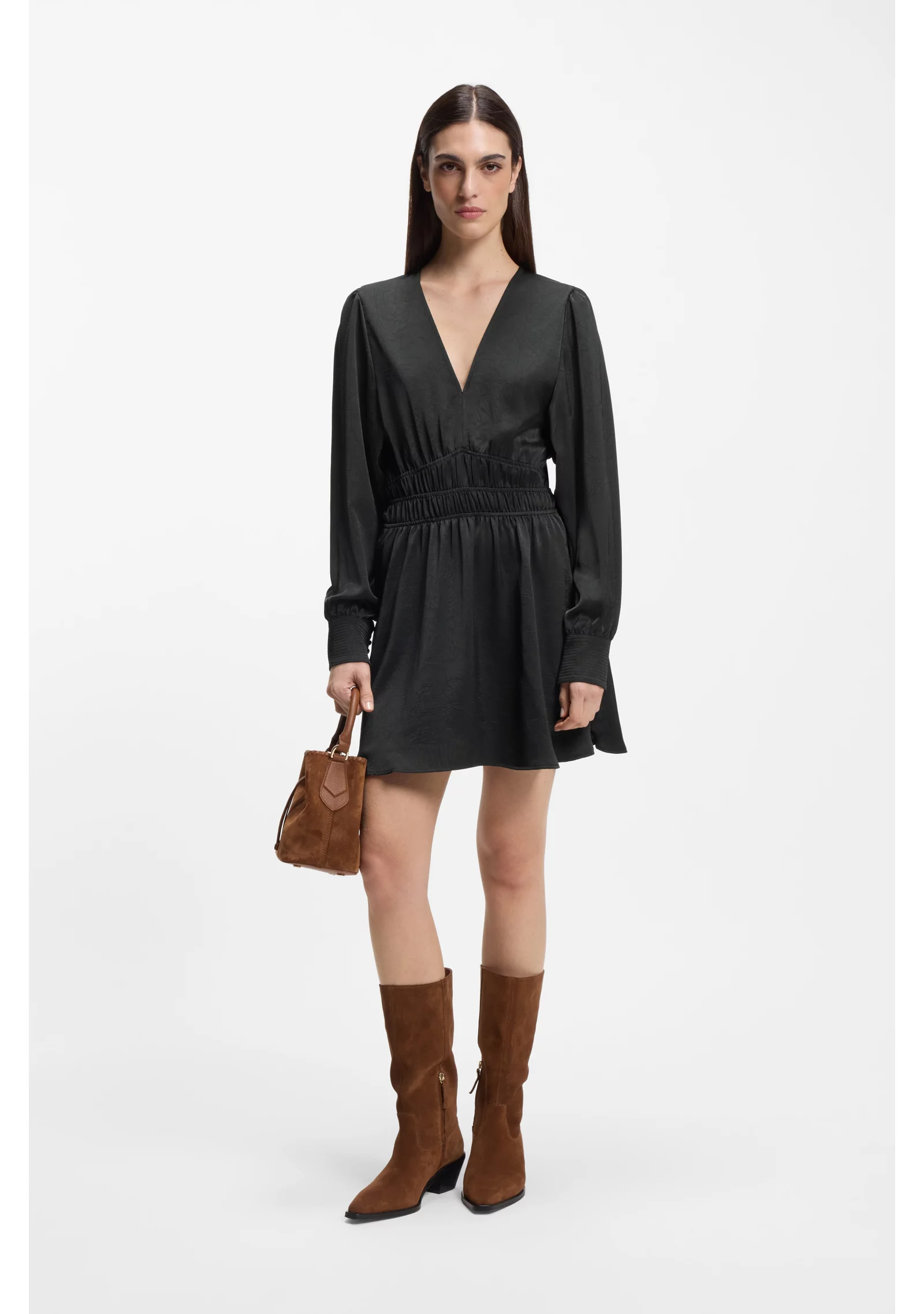 hbeu50553594_067_300 Midi-length dress in crinkle satin - Image 1