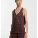 Knitted top with mixed structures