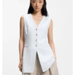 Slim-fit blazer with sleeveless styling