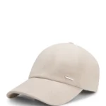 Suede cap with logo rivet