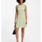 Sleeveless dress with geometric print