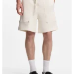 Loose-fit shorts in cotton with utility pockets