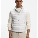 Water-repellent gilet with certified down filling