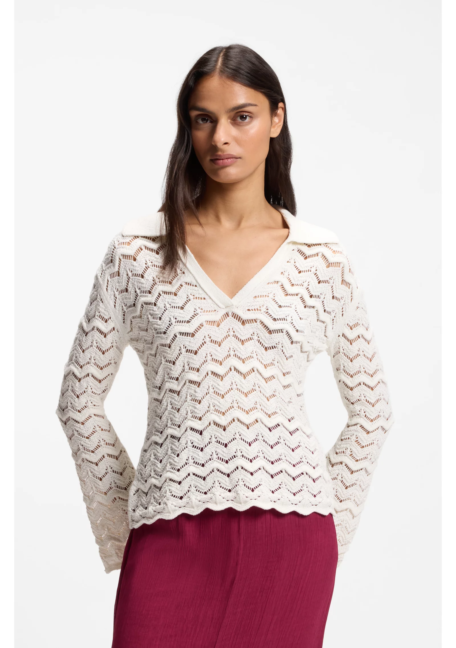 hbeu50565095_118_350 V-neck sweater in an open-knit cotton blend - Image 1