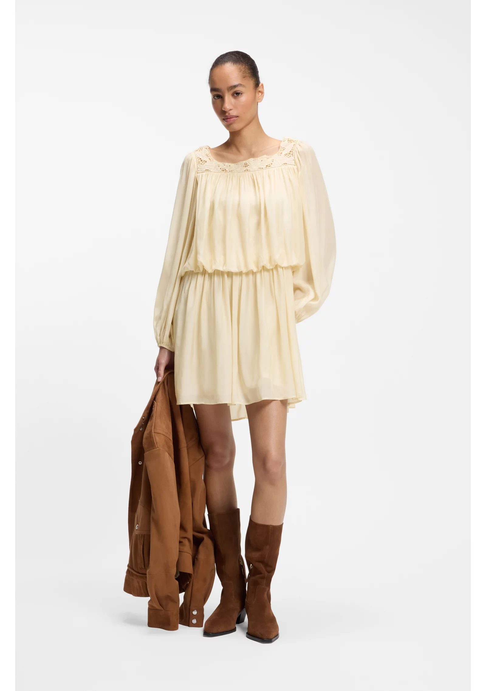 hbeu50566713_742_300 Relaxed-fit muslin dress with embroidered neckline - Image 1