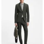 Two-piece slim-fit suit in stretch virgin wool