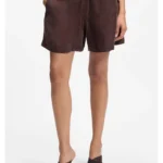 Regular-fit shorts in canvas with drawstring waist