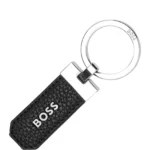 Gift-boxed key ring in grained leather with logos