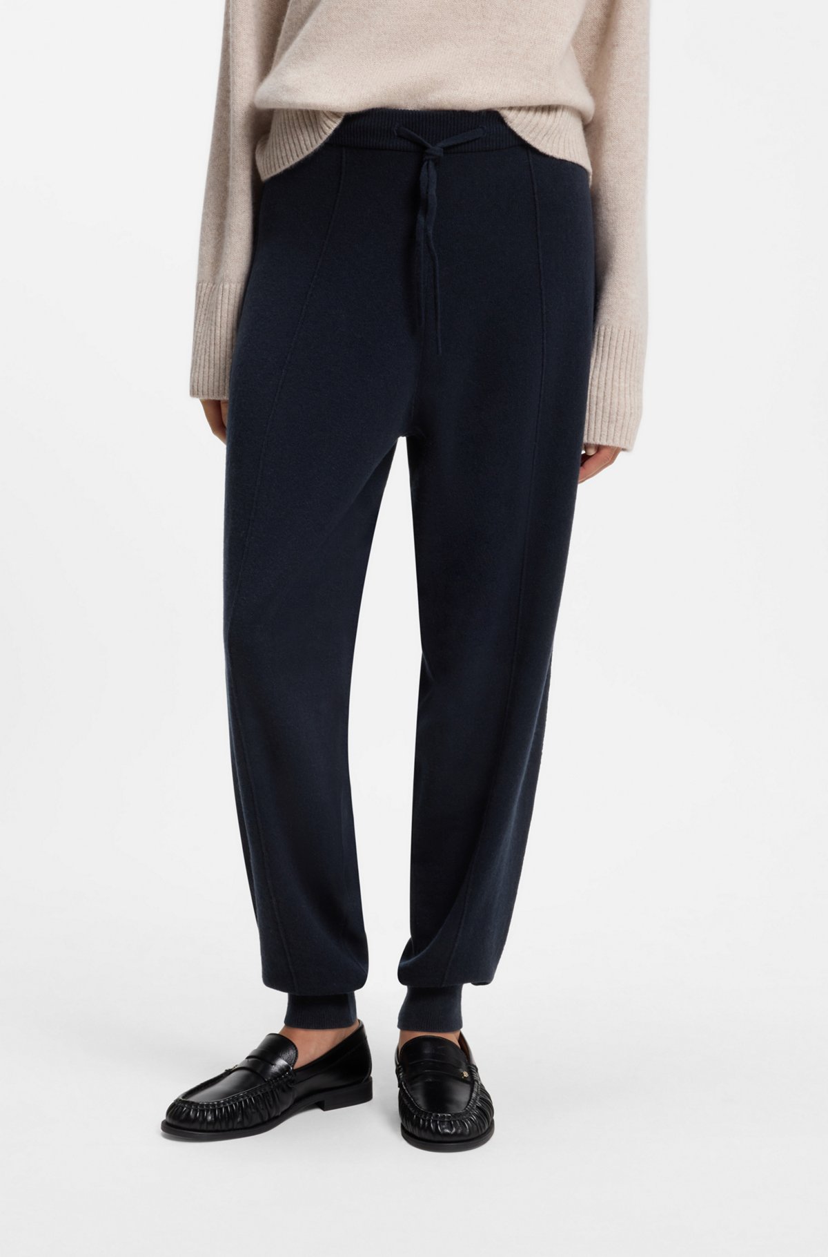 hbeu50547858_404-1 Tapered-fit tracksuit bottoms in cashmere, Dark Blue