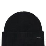 Knitted cashmere beanie with metal logo plaque, Black