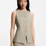Slim-fit waistcoat in virgin wool, Light Beige